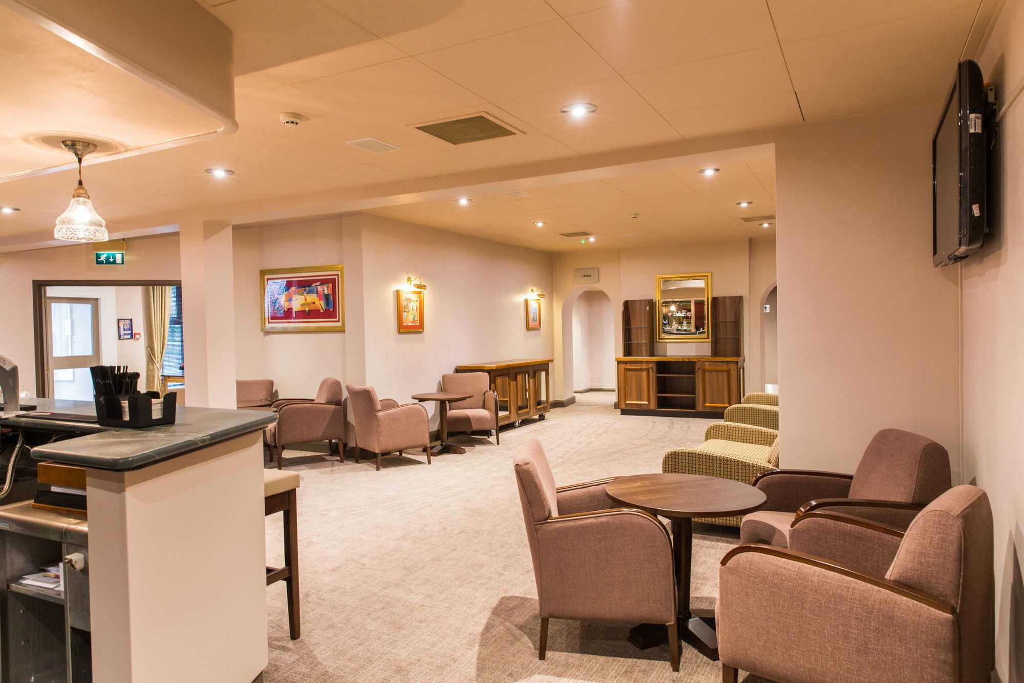 Hogs Back Hotel & Spa Nr Farnham Фарнъм Съоръжения снимка