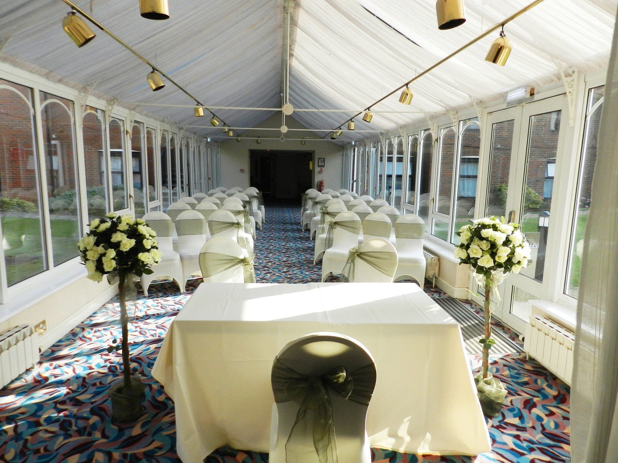 Hogs Back Hotel & Spa Nr Farnham Фарнъм Удобства снимка